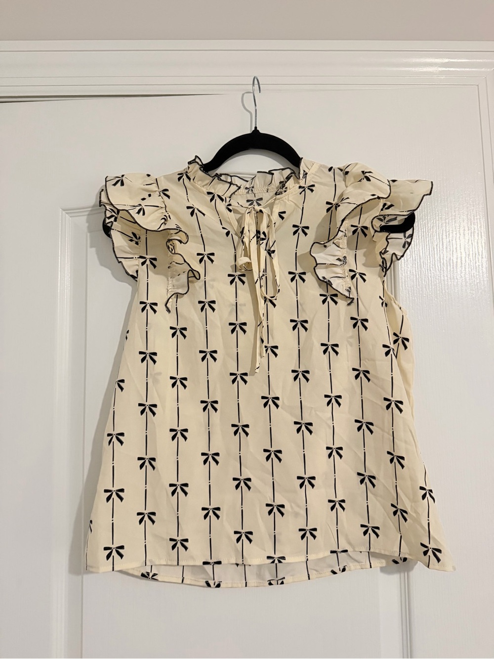SHEIN Cream Ruffle Sleeve Bow-Print Blouse